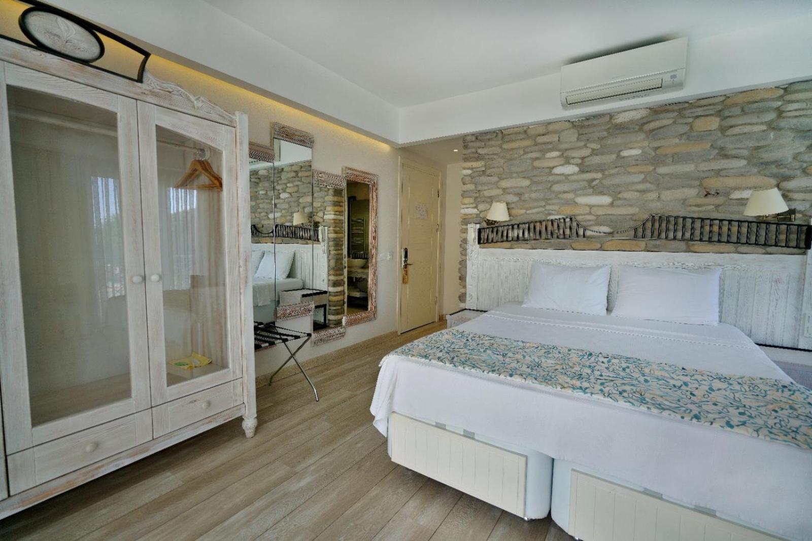 Dedeminn Marina Hotel Гьочек Екстериор снимка