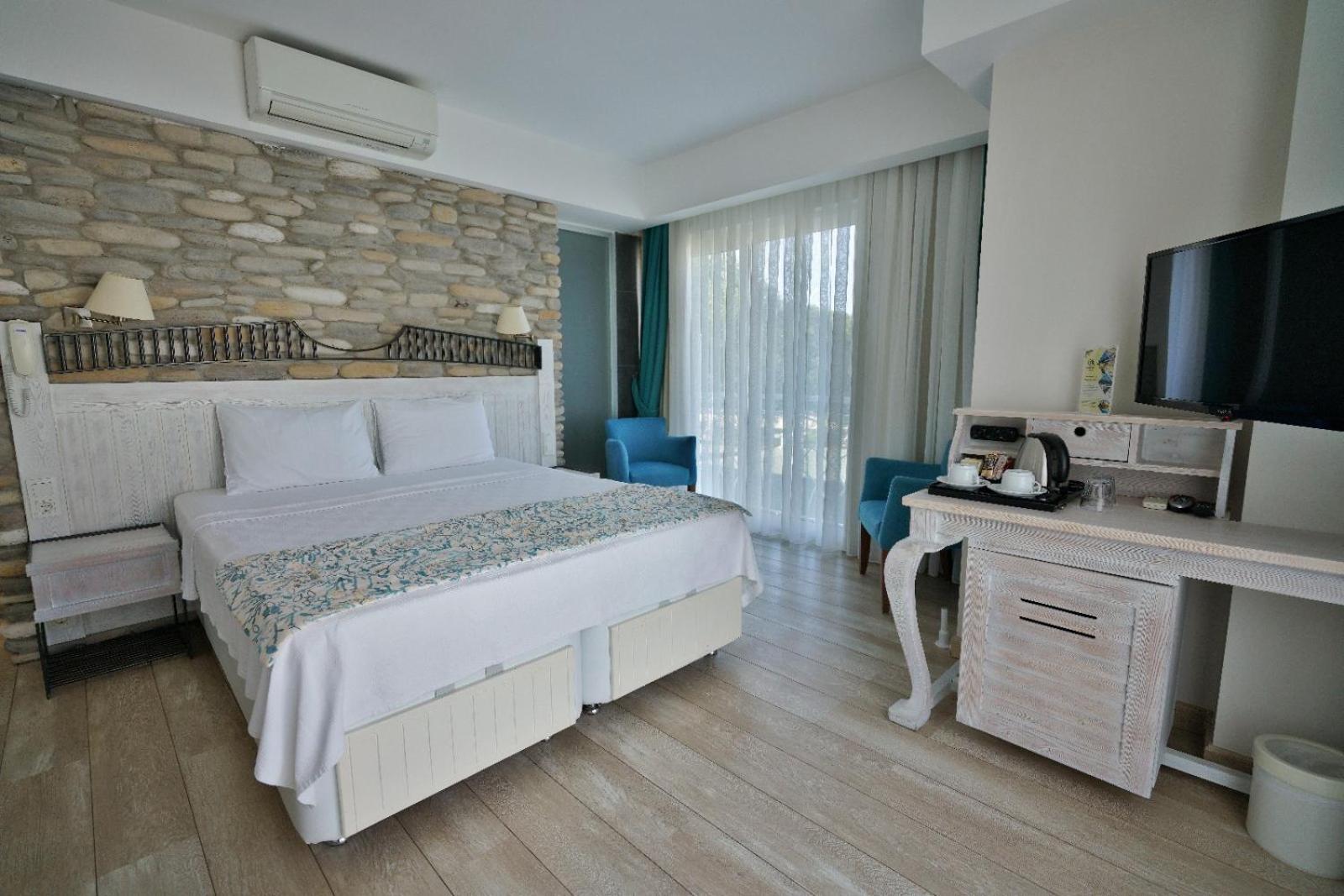 Dedeminn Marina Hotel Гьочек Екстериор снимка