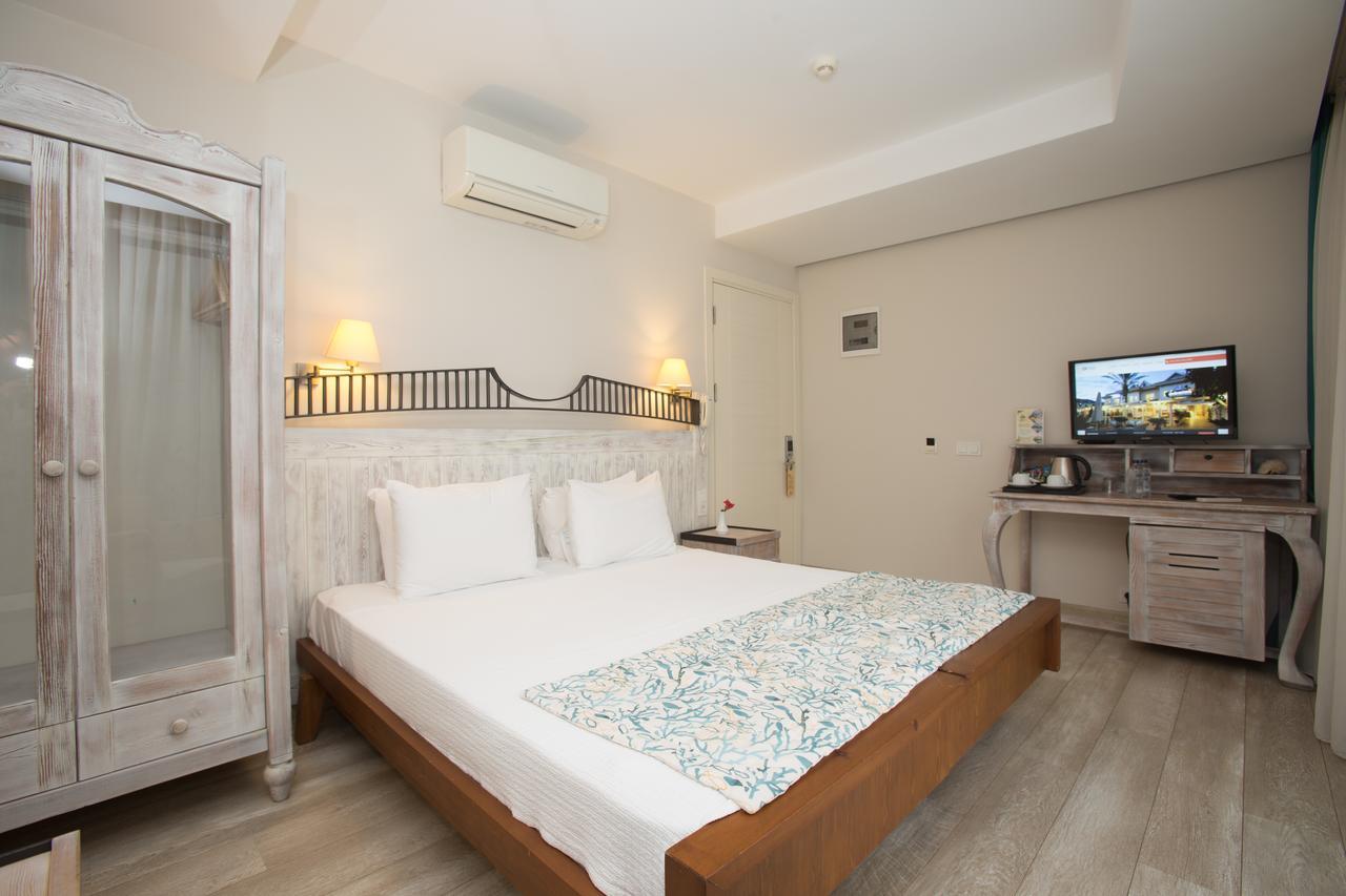 Dedeminn Marina Hotel Гьочек Екстериор снимка